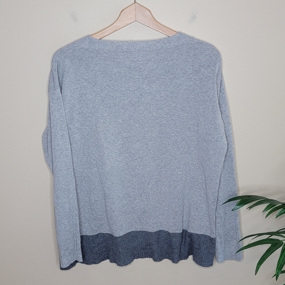 Lafayette 148 | Gray Sweater with Dark Gray Ribbed Hem Size Medium - Picture 4 of 6